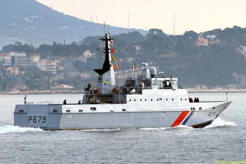 Rechristened Dipikar, the former French patrol boat Grèbe will soon be delivered to the Cameroonian Navy by Sofema