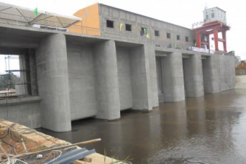 Cameroon: the commissioning of the 15 MW Mekin dam prevented by social and environmental problems