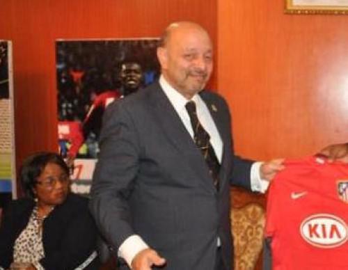 Spain donates sports equipment to Cameroon, in the run-up to the 2016 and 2019 editions of the African Cup of Nations