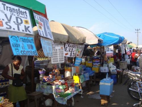 In Cameroon, the informal sector weighs as much in GDP as in South Africa and Mauritius, but less than in Nigeria