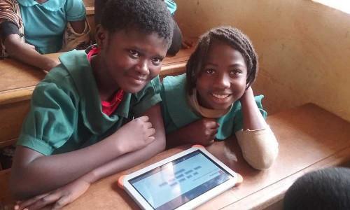 Cameroon: Orange Foundation already reached 10,000 kids with the “Digital Schools” project