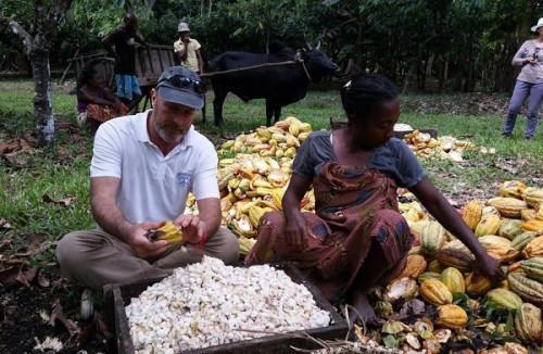 Cameroon: French chocolate maker Christophe Bertrand initiates fundraising campaign to build storehouse for cocoa producers in Nkog-Ekogo