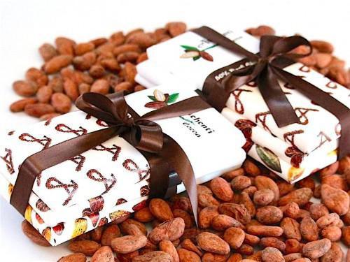 Aschenti Cocoa, the artisan chocolate factory promoting Cameroonian cocoa in Canada