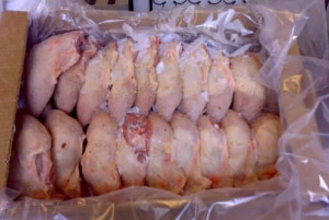 Cameroonian customs seize 500 kg of frozen chicken cuts in Yaoundé